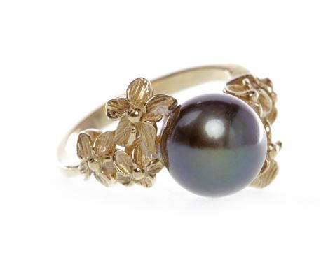 GREY PEARL DRESS RINGset with a single dark grey pearl 9mm diameter on moulded floral motif shoulders, size J-K, 4.2g