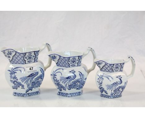 Three Wood &amp; Sons blue &amp; white graduating ceramic Jugs in "Yuan" pattern, the largest approx 17cm tall