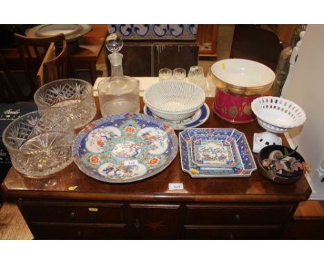 A decanter and stopper etched with a four masted sailing ship; two glass bowls; modern Japanese plates; a gilt decorated jard