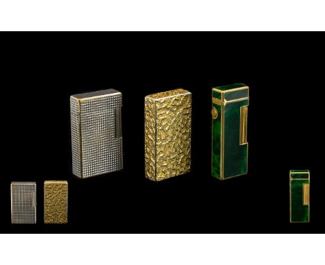 A Collection of Fashion Quality Lighters ( 3 ) From The 1960's / 1970's 1/  S.J.Dupont - Paris - Nice Quality 1960's Silver T