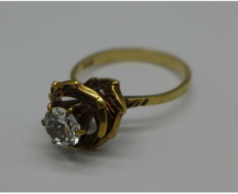 A 9ct gold and cubic zirconia ring, 3.5g, R