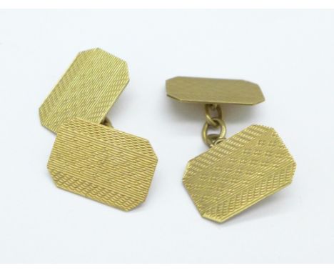 A pair of 9ct gold cufflinks, 4.3g
