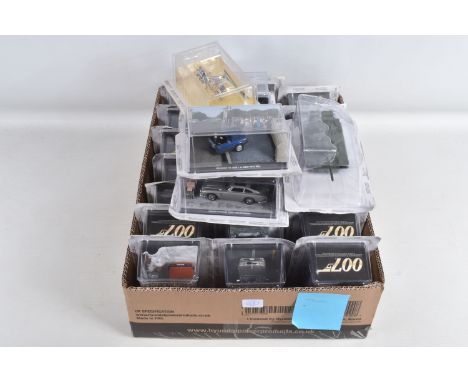A COLLECTION OF BLISTER PACK GE FABBRI LTD UNIVERSAL HOBBIES JAMES BOND 007 CAR COLLECTION 1:43 MODELS, James Bond 007 diecas