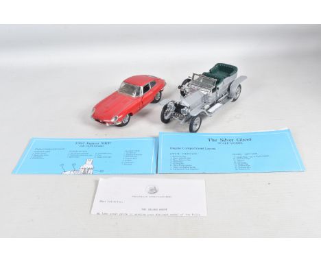 TWO UNBOXED FRANKLIN MINT 1/24 SCALE CAR MODELS,  1907 Rolls-Royce Silver Ghost and 1961 Jaguar XKE, both appear complete and
