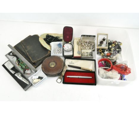 Costume jewellery and other collectables, including books, light meter and more