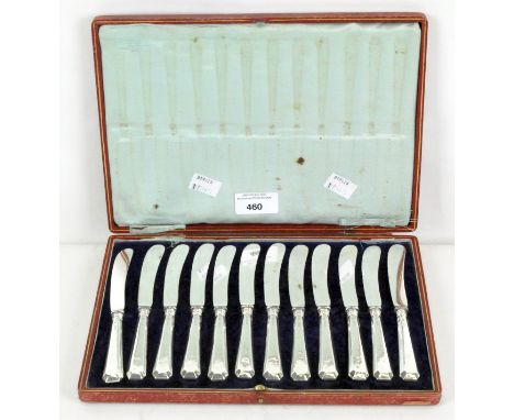 A twelve piece silver handled butter knife set, hallmarked Sheffield 1912 by Yates Brothers, in original fitted case