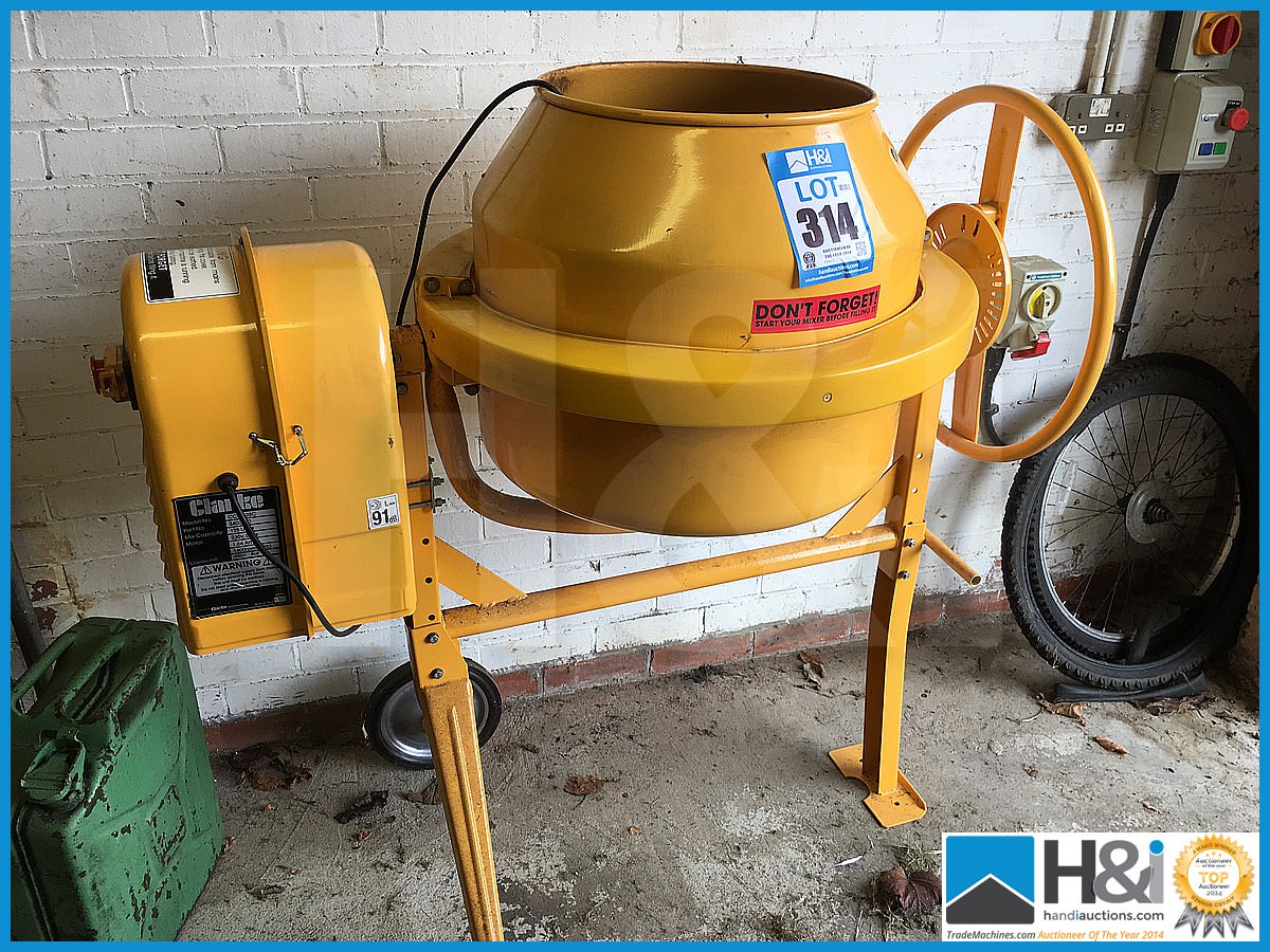 Clarke CCM125C 240v portable cement mixer. Appears to be hardly used