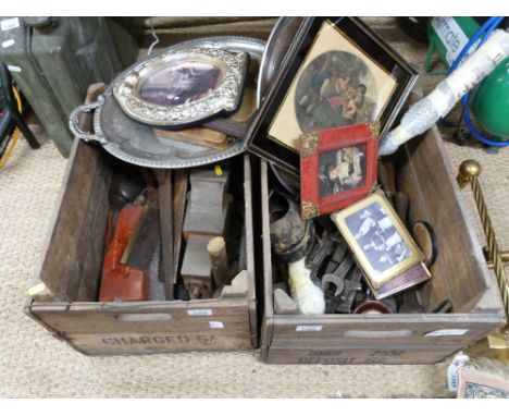 A quantity of various vintage tools, including a bench vice, silver plate etc