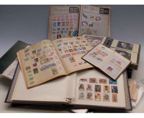 Sundry all world stamp collections, Europe stamps, The Commonwealth Collection in specialist album, flora and fauna covers, P