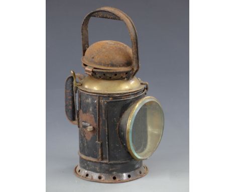 GWR tri colour railway hand lamp marked T E Bladon & Son B'ham GWR 