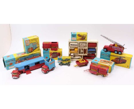 Corgi Toys boxed and part-boxed model group comprising a collection of Chipperfields Circus models - No. 1121 Crane Truck, No