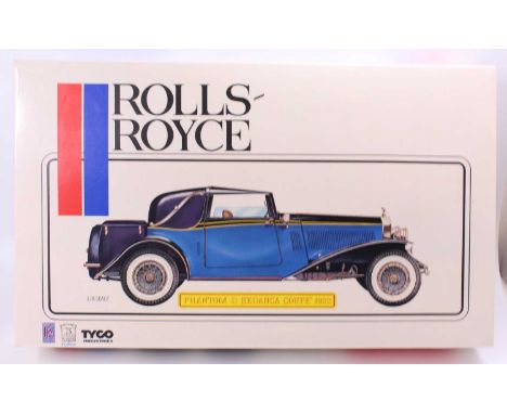 Pocher 1/8 scale white metal and plastic kit for Rolls Royce Phantom 2 Sedanca coupe 1932, as issued in original box with all