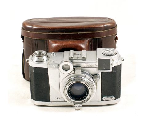 Zeiss Ikon Tenax II 35mm CRF Camera. (wear to chrome parts, hence condition 5/6F). With Sonnar 4cm f2 lens and ERC. (BW).