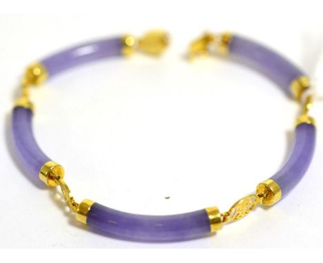 A 14ct gold and Chinese jade bracelet 10.2g