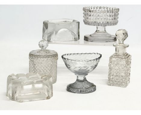 A collection of Georgian and Victorian glassware. A Regency period glass salt with lemon squeezer, circa 1810-1820 8.5x6x7.5c