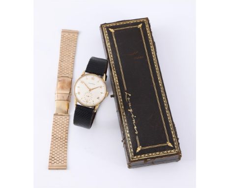 
	
		Y&nbspLONGINES
		A GOLD COLOURED WRIST WATCH
		Movement: Manual wind
		Case: Gold coloured case, snap on bezel
		Dial: S