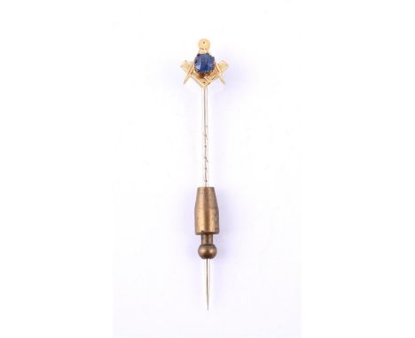 
	
		AN EARLY 20TH CENTURY SAPPHIRE SET MASONIC STICKPIN
		The cushion cut sapphire claw set upon an engraved compass and set