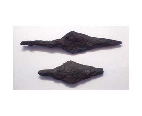 Two Medieval Iron Age Arrow Heads. P&amp;P Group 1 (£14+VAT for the first lot and £1+VAT for subsequent lots) 
