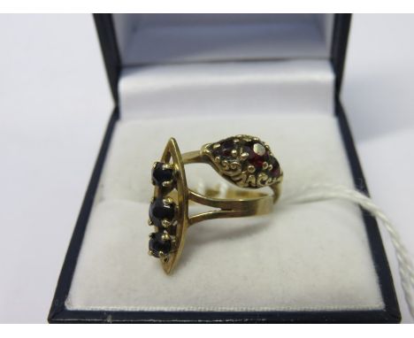 GOLD RINGS, 9ct gold set 3 garnets, size L/M, also a 9ct gold ring set 3 sapphires, size K/L