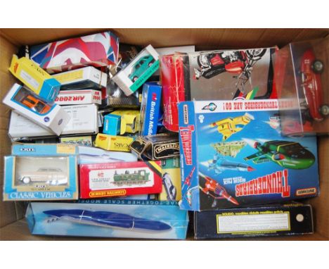 100+ mixed modern issue diecast and 00 gauge railway items, mixed examples to include; Polistil, Hotwheels, Corgi, ERTL and o
