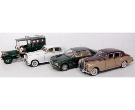 Franklin Mint 1/24th scale diecast vehicle group, 4 boxed models with polystyrene packaging, to include Rolls Royce 1955 Silv