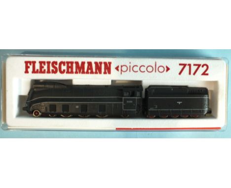 Fleischmann Piccolo, N gauge, 7172 4-6-2 locomotive and tender no. 011070, boxed.
