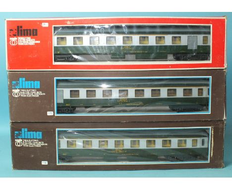 Lima, O gauge, three SNCF four-axle bogie corridor coaches, all boxed, (3).