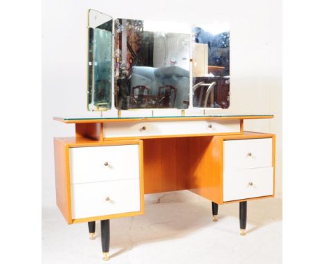 G Plan - Chinese White - A retro mid 20th century circa 1970s dressing table / dresser. Having a triptych mirror back, glazed