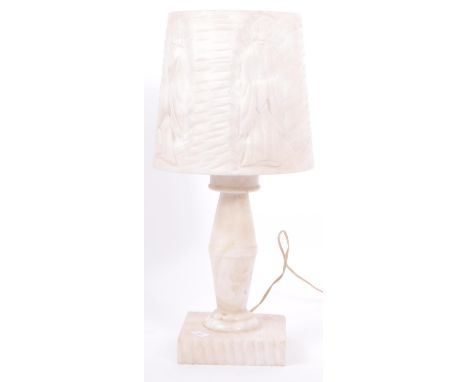 A vintage 1960's alabaster / marble table lamp light. A heavy weight piece with carved&nbsp;alabaster / marble lamp shade,&nb