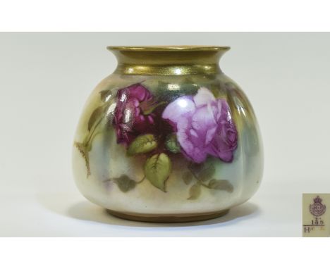 Royal Worcester Small Hand Painted Vase ' Roses ' Stillife. Date 1919. Height 3.5 Inches. 