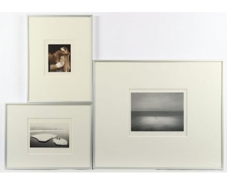 Sammallahti, Pentti, drei Fotografien, Silbergelatineabzug, bis 18 x 24, jeweils unter der Darstellung signiert und datiert '