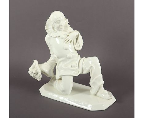 Figur "Pierrot Gratulant", "Harlekin mit Blumenstrauss", H 26, Modellnr. 309, Entwurf Constantin Holzer-Defanti um 1913, Rose