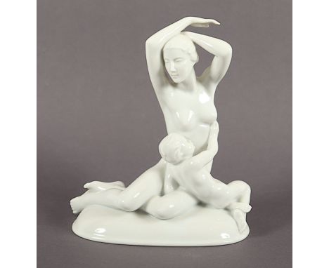 Figur "Mutter und Kind", H 17,5, obere Hand rest., Modellnr. 833, Gerhard Schliepstein, Rosenthal, 1936 