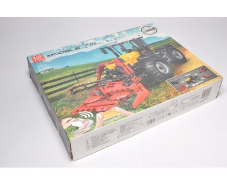 Mould King Building Brick Set comprising 17019 RC Tractor Fastrac, set has been assembled but complete with instructions and 