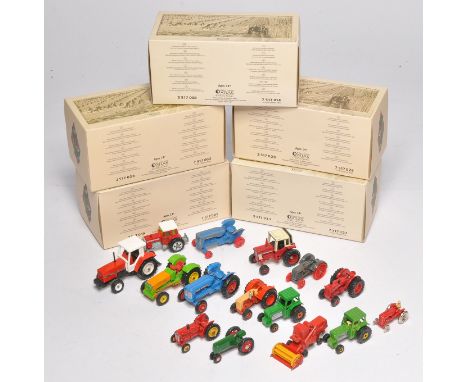 A group of Atlas edition 1/32 tractor issues plus a selection of loose tractors in various scales, from various makers.