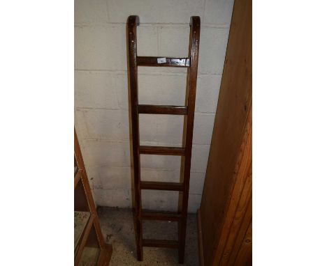 19TH CENTURY HARDWOOD AND BRASS MOUNTED LADDER, 148CM HIGH