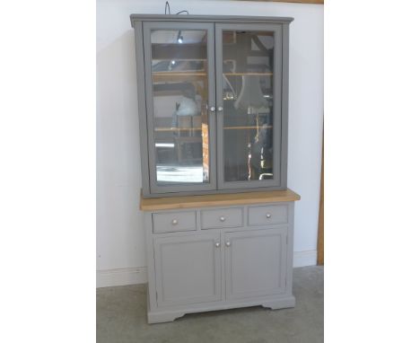 A Bramblecrest Windsor small two door three drawer sideboard, light grey - Height 85cm x Width 110cm x Depth 50cm - with a da