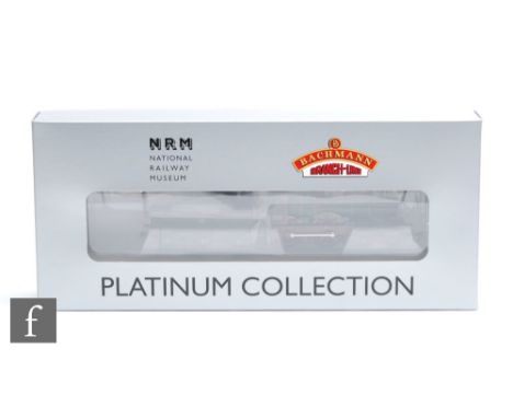 An OO gauge Bachmann Platinum Collection 31-725NRM 4-4-0 GWR green 'City of Truro' locomotive, limited edition 376 of 500, bo