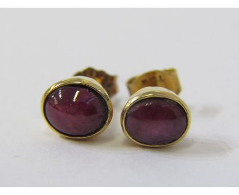 18ct YELLOW GOLD STAR RUBY STUD EARRINGS 