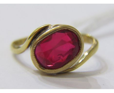 18ct YELLOW GOLD CREATED RUBY SOLITAIRE RING, unusual by-pass design, size O/P 