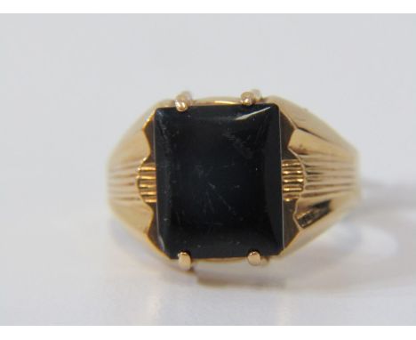YELLOW METAL (tests 18ct gold) BLACK STONE SIGNET RING, approx 6.3 grams, size S 