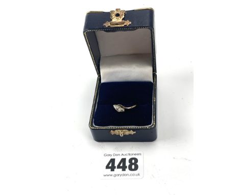 18k gold ring with 3 diamonds, size K/L, w: 2.4 gms
