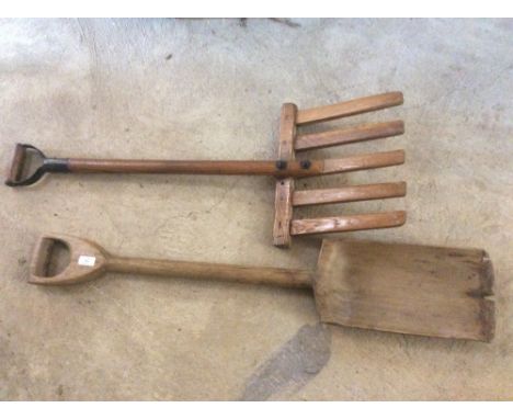 A malt shovel and malt fork