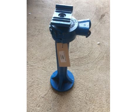 A Fordson Major Enfo tractor jack 