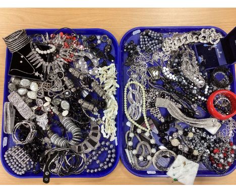 An Assortment of Costume Jewellery, in hues of black, red and white, to include imitation pearl bead bracelet, diamanté hinge