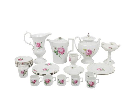 MEISSEN Serviceteile 'Rote Rose', 1. und 2. Wahl, 18.-20. Jh. 24 Teile: abweichende Formen und Dekore, 6 Mokkatassen/Untertas
