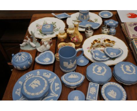 Collection of Jasper ware Wedgwood &amp; Aynsley 
