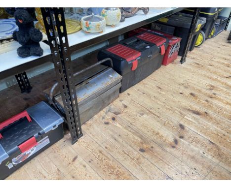 Collection of tools, military pressure gauge, etc.