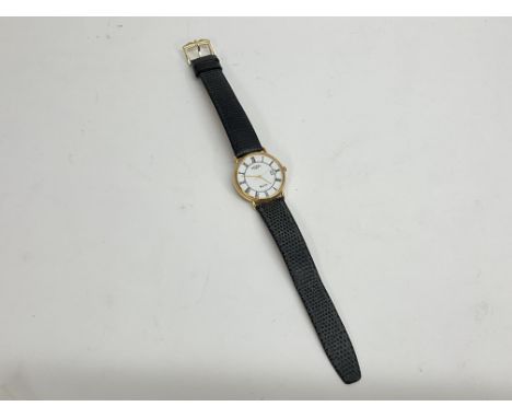 A 9ct cased rotary gents watch