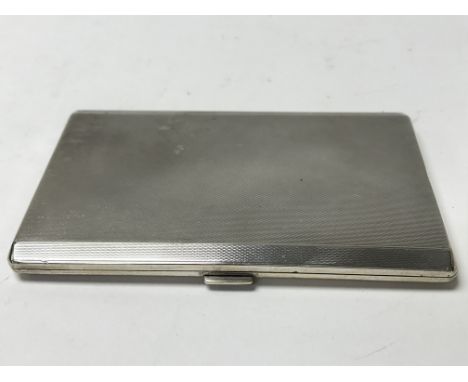 A silver cigarette case weighing approximately 199g.